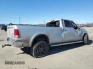 ✅ 2018 Ram 2500 Laramie • VIN: 3C6UR5KL4JG237719 • Лот: 50428365. Опубликован ранее на Copart с пробегом 118 447 миль. Бесплатный доступ к архиву аукционных продаж из США и подробный отчёт об истории автомобиля на DreamBid. Изображение 3.