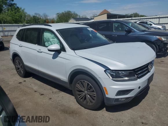 ✅ 2018 Volkswagen Tiguan SEL • VIN: 3VV2B7AX9JM036891 • Лот: 55384375. Опубликован ранее на Copart с пробегом 71 213 миль. Бесплатный доступ к архиву аукционных продаж из США и подробный отчёт об истории автомобиля на DreamBid. Изображение 4.