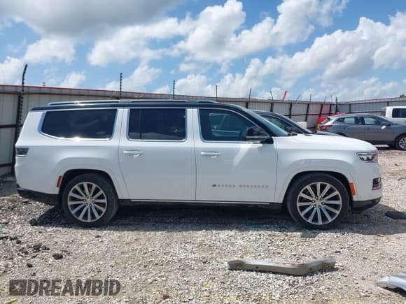 ✅ 2023 Jeep Grand Wagoneer Series II • VIN: 1C4SJSFP7PS530079 • Лот: 42533407. Опубликован ранее на IAAI с пробегом 51 178 миль. Бесплатный доступ к архиву аукционных продаж из США и подробный отчёт об истории автомобиля на DreamBid. Изображение 13.