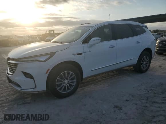 ✅ 2022 Buick Enclave Premium • VIN: 5GAERCKW4NJ134575 • Лот: 43326835. Опубликован ранее на Copart с пробегом 65 940 миль. Бесплатный доступ к архиву аукционных продаж из США и подробный отчёт об истории автомобиля на DreamBid. Изображение 1.