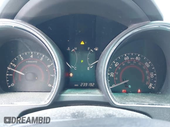 ✅ 2011 Toyota Highlander • VIN: 5TDZK3EH5BS037580 • Лот: 42915969. Опубликован ранее на IAAI с пробегом 239 192 миль. Бесплатный доступ к архиву аукционных продаж из США и подробный отчёт об истории автомобиля на DreamBid. Изображение 7.