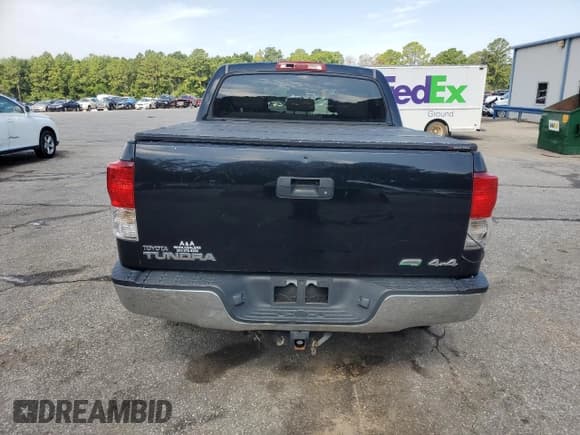 ✅ 2011 Toyota Tundra • VIN: 5TFDW5F15BX175156 • Lot: 65033355. Wystawiony na Copart z przebiegiem 202 383 mil. Bezpłatny archiwum sprzedaży aukcyjnych z USA i szczegółowy raport historii pojazdu na DreamBid. Zdjęcie 6.