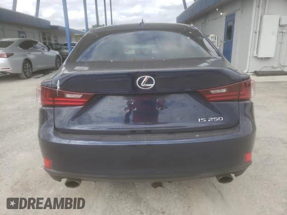 ✅ 2014 Lexus IS 250 • VIN: JTHBF1D22E5019201 • Lot: 86542775. Wystawiony na Copart z przebiegiem 253 188 mil. Bezpłatny archiwum sprzedaży aukcyjnych z USA i szczegółowy raport historii pojazdu na DreamBid. Zdjęcie 6.
