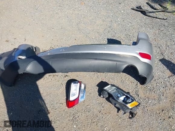 ✅ 2021 Jeep Grand Cherokee Limited • VIN: 1C4RJFBG3MC513572 • Лот: 43158982. Опубликован ранее на IAAI с пробегом 101 641 миль. Бесплатный доступ к архиву аукционных продаж из США и подробный отчёт об истории автомобиля на DreamBid. Изображение 12.