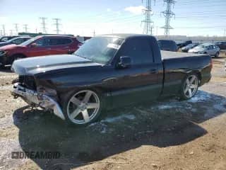 2003 Chevrolet Silverado 1500 with VIN 1GCEC14V13Z355736, listed as a Copart auction lot 49914325 with 165,683 mi miles and Salvage title. Bid and sale history available at DreamBid. Image 1.