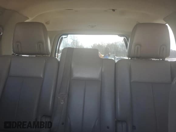 ✅ 2012 Ford Expedition XLT • VIN: 1FMJU1H56CEF38901 • Lot: 92785935. Listed on Copart with Not provided. Free auction sales archive from the USA and detailed vehicle history report at DreamBid. Image 10.