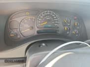 ✅ 2005 Chevrolet Silverado 2500HD LS • VIN: 1GCHK23235F829056 • Lot: 91419425. Wystawiony na Copart z przebiegiem 142 763 mil. Bezpłatny archiwum sprzedaży aukcyjnych z USA i szczegółowy raport historii pojazdu na DreamBid. Zdjęcie 9.