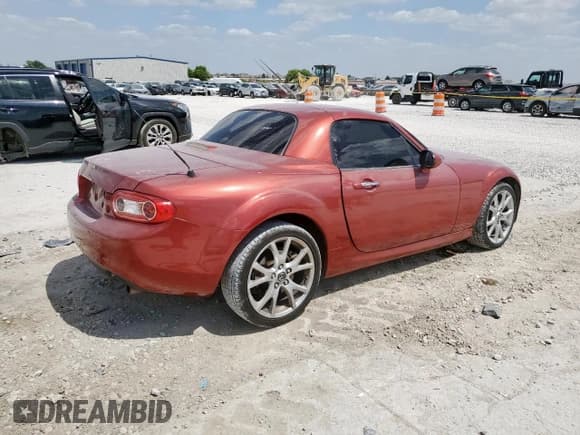 ✅ 2015 Mazda MX-5 Miata Grand Touring • VIN: JM1NC2PFXF0241639 • Lot: 66669205. Listed on Copart with 117,665 mi. Free auction sales archive from the USA and detailed vehicle history report at DreamBid. Image 3.