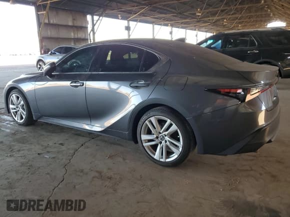 ✅ 2022 Lexus IS 300 • VIN: JTHAA1D20N5120585 • Lot: 91408755. Wystawiony na Copart z przebiegiem 27 291 mil. Bezpłatny archiwum sprzedaży aukcyjnych z USA i szczegółowy raport historii pojazdu na DreamBid. Zdjęcie 2.