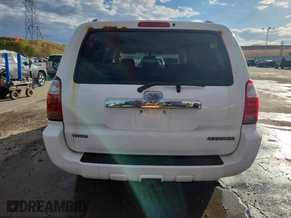 ✅ 2007 Toyota 4Runner SR5 • VIN: JTEBU14R478104722 • Lot: 84819175. Wystawiony na Copart z przebiegiem 298 587 mil. Bezpłatny archiwum sprzedaży aukcyjnych z USA i szczegółowy raport historii pojazdu na DreamBid. Zdjęcie 6.