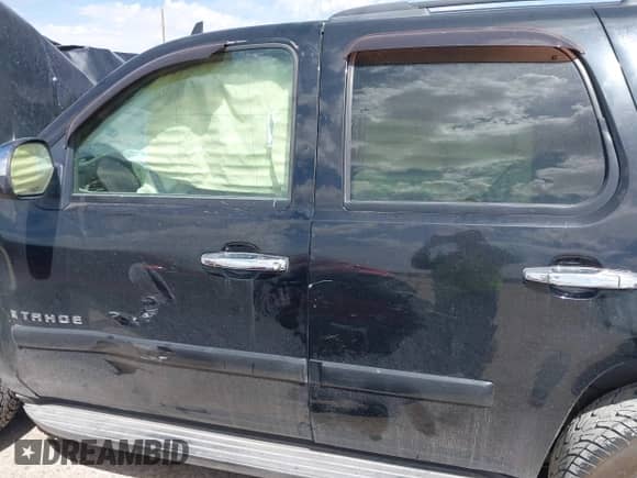 2008 Chevrolet Tahoe 2LT z VIN 1GNFC13JX8R107504, wystawiony jako IAAI lot #42058079 z przebiegiem Nie podano mil oraz . Historia ofert i sprzedaży dostępna na DreamBid. Obrazek 14.