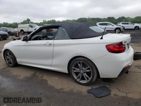 ✅ 2016 BMW 2 Series M235i • VIN: WBA1M1C56GV394314 • Лот: 61479835. Опубликован ранее на Copart с пробегом Не указан. Бесплатный доступ к архиву аукционных продаж из США и подробный отчёт об истории автомобиля на DreamBid. Изображение 2.