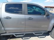 ✅ 2019 Chevrolet Colorado 2WD Work Truck • VIN: 1GCGSBEA5K1340098 • Lot: 43481894. Wystawiony na IAAI z przebiegiem 119 672 mil. Bezpłatny archiwum sprzedaży aukcyjnych z USA i szczegółowy raport historii pojazdu na DreamBid. Zdjęcie 13.