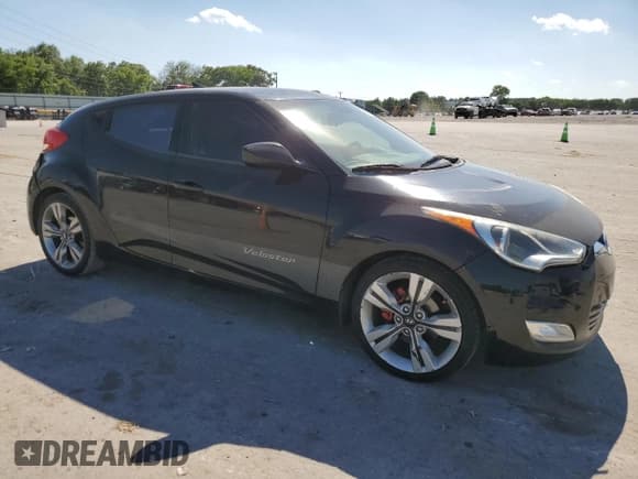 ✅ 2012 Hyundai Veloster w/Red Int • VIN: KMHTC6AD9CU058948 • Lot: 56570814. Wystawiony na Copart z przebiegiem 141 460 mil. Bezpłatny archiwum sprzedaży aukcyjnych z USA i szczegółowy raport historii pojazdu na DreamBid. Zdjęcie 4.