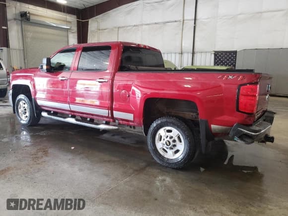 ✅ 2018 Chevrolet Silverado 2500HD LT • VIN: 1GC1KVEG0JF261600 • Lot: 57566365. Wystawiony na Copart z przebiegiem 93 433 mil. Bezpłatny archiwum sprzedaży aukcyjnych z USA i szczegółowy raport historii pojazdu na DreamBid. Zdjęcie 2.