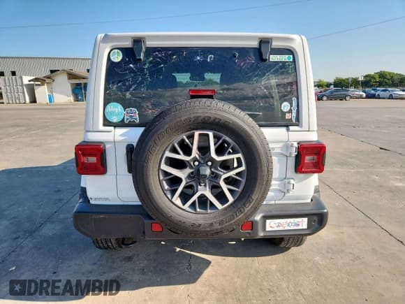 ✅ 2024 Jeep Wrangler Sahara • VIN: 1C4PJXEN3RW105988 • Lot: 71717955. Listed on Copart with 17,691 mi. Free auction sales archive from the USA and detailed vehicle history report at DreamBid. Image 6.