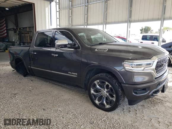 2019 Ram 1500 Limited z VIN 1C6SRFHT5KN619660, wystawiony jako Copart lot #85846335 z przebiegiem 120 427 mil mil oraz Szkoda całkowita • Salvage title. Historia ofert i sprzedaży dostępna na DreamBid. Obrazek 4.