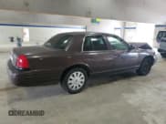 ✅ 2011 Ford Police Interceptor • VIN: 2FABP7BV2BX104313 • Lot: 56536035. Wystawiony na Copart z przebiegiem 187 393 mil. Bezpłatny archiwum sprzedaży aukcyjnych z USA i szczegółowy raport historii pojazdu na DreamBid. Zdjęcie 3.