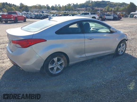 ✅ 2013 Hyundai Elantra GS • VIN: KMHDH6AE5DU022531 • Лот: 43398176. Опубликован ранее на IAAI с пробегом 85 817 миль. Бесплатный доступ к архиву аукционных продаж из США и подробный отчёт об истории автомобиля на DreamBid. Изображение 4.