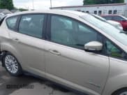 ✅ 2018 Ford C-Max SE • VIN: 1FADP5AU0JL103419 • Lot: 42220919. Wystawiony na IAAI z przebiegiem 68 680 mil. Bezpłatny archiwum sprzedaży aukcyjnych z USA i szczegółowy raport historii pojazdu na DreamBid. Zdjęcie 13.