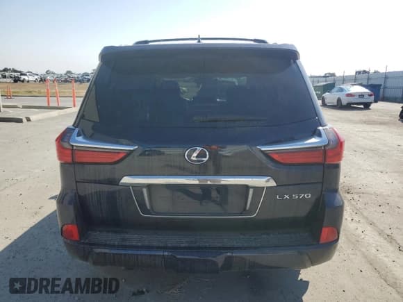 ✅ 2018 Lexus LX 570 • VIN: JTJHY7AX4J4264796 • Lot: 71501105. Listed on Copart with 72,877 mi. Free auction sales archive from the USA and detailed vehicle history report at DreamBid. Image 6.