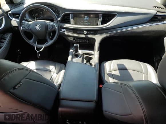 ✅ 2018 Buick Enclave Essence • VIN: 5GAEVAKW9JJ280044 • Lot: 55325274. Listed on Copart with 85,016 mi. Free auction sales archive from the USA and detailed vehicle history report at DreamBid. Image 8.