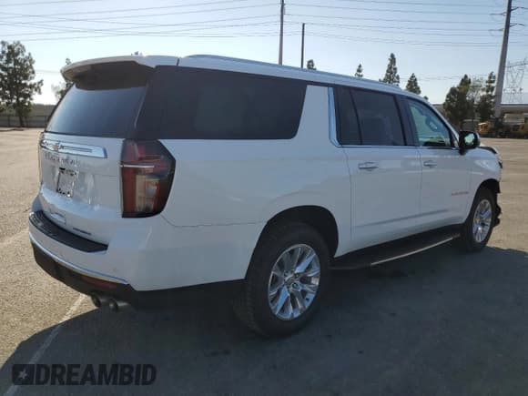 ✅ 2023 Chevrolet Suburban Premier • VIN: 1GNSCFKD2PR449843 • Lot: 70360485. Wystawiony na Copart z przebiegiem 46 506 mil. Bezpłatny archiwum sprzedaży aukcyjnych z USA i szczegółowy raport historii pojazdu na DreamBid. Zdjęcie 3.
