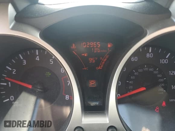 ✅ 2012 Nissan Juke SV • VIN: JN8AF5MV3CT119965 • Lot: 61696515. Wystawiony na Copart z przebiegiem 102 965 mil. Bezpłatny archiwum sprzedaży aukcyjnych z USA i szczegółowy raport historii pojazdu na DreamBid. Zdjęcie 9.