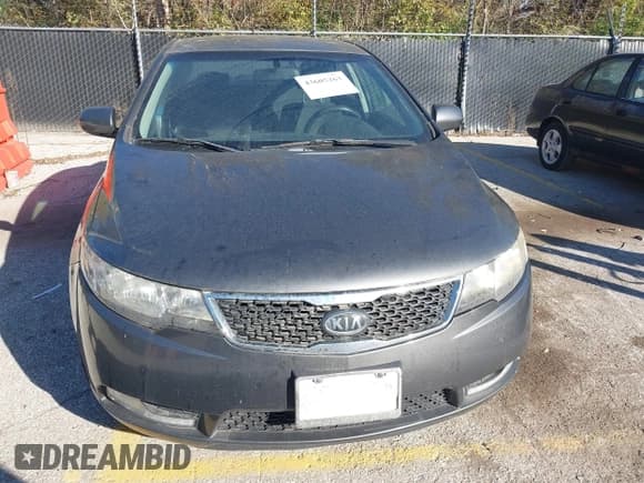 ✅ 2013 Kia Forte EX • VIN: KNAFU4A22D5686828 • Lot: 43605263. Wystawiony na IAAI z przebiegiem 168 748 mil. Bezpłatny archiwum sprzedaży aukcyjnych z USA i szczegółowy raport historii pojazdu na DreamBid. Zdjęcie 6.