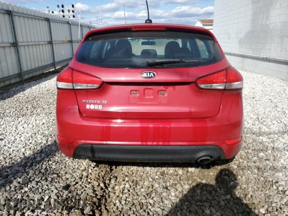 ✅ 2017 Kia Forte LX • VIN: KNAFK5A81H5714950 • Lot: 89556225. Listed on Copart with 100,143 mi. Free auction sales archive from the USA and detailed vehicle history report at DreamBid. Image 6.