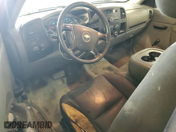 ✅ 2013 Chevrolet Silverado 2500HD Work Truck • VIN: 1GC0CVCG4DF208253 • Лот: 69128965. Опубликован ранее на Copart с пробегом 226 137 миль. Бесплатный доступ к архиву аукционных продаж из США и подробный отчёт об истории автомобиля на DreamBid. Изображение 8.