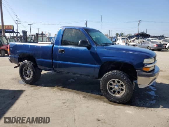 ✅ 2001 Chevrolet Silverado 1500 LS • VIN: 1GCEC14V91Z307897 • Lot: 67905664. Wystawiony na Copart z przebiegiem Nie podano mil. Skorzystaj z bezpłatnego archiwum sprzedaży aukcyjnych z USA i zobacz szczegółowy raport historii pojazdu na DreamBid. Zdjęcie 4.