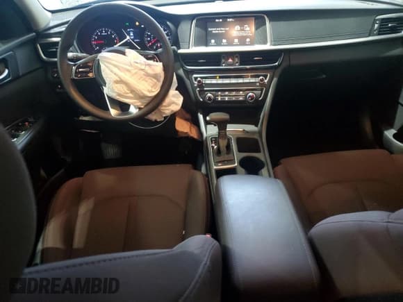 ✅ 2020 Kia Optima LX • VIN: 5XXGT4L31LG445482 • Lot: 90254115. Wystawiony na Copart z przebiegiem 95 809 mil. Bezpłatny archiwum sprzedaży aukcyjnych z USA i szczegółowy raport historii pojazdu na DreamBid. Zdjęcie 8.