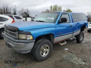✅ 1998 Dodge 1500 • VIN: 1B7HF16Y2WS627039 • Lot: 73058054. Wystawiony na Copart z przebiegiem 155 175 mil. Bezpłatny archiwum sprzedaży aukcyjnych z USA i szczegółowy raport historii pojazdu na DreamBid. Zdjęcie 1.