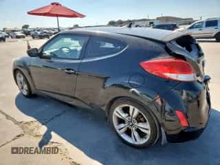 2014 Hyundai Veloster with VIN KMHTC6AD0EU186286, listed as a Copart auction lot 82402835 with 88,126 mi miles and Salvage title. Bid and sale history available at DreamBid. Image 2.