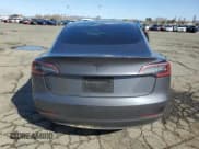 ✅ 2023 Tesla Model 3 • VIN: 5YJ3E1EA3PF714142 • Lot: 45581285. Wystawiony na Copart z przebiegiem 31 197 mil. Bezpłatny archiwum sprzedaży aukcyjnych z USA i szczegółowy raport historii pojazdu na DreamBid. Zdjęcie 6.