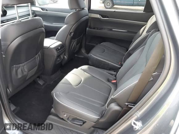 2025 Hyundai Palisade XRT with VIN KM8R34GE6SU892057, listed as a IAAI auction lot 43053676 with 5,498 mi miles and . Bid and sale history available at DreamBid. Image 8.