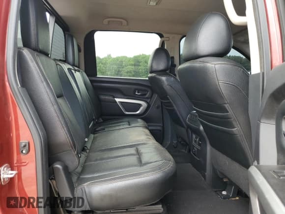 ✅ 2017 Nissan Titan SV • VIN: 1N6AA1E6XHN562732 • Лот: 59553625. Опубликован ранее на Copart с пробегом 134 116 миль. Бесплатный доступ к архиву аукционных продаж из США и подробный отчёт об истории автомобиля на DreamBid. Изображение 10.