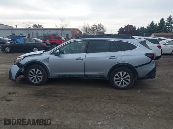 ✅ 2022 Subaru Outback Premium • VIN: 4S4BTAFC1N3163927 • Lot: 43600836. Wystawiony na IAAI z przebiegiem 47 864 mil. Bezpłatny archiwum sprzedaży aukcyjnych z USA i szczegółowy raport historii pojazdu na DreamBid. Zdjęcie 14.
