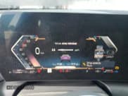 ✅ 2025 BMW 2 Series 228i xDrive • VIN: WBA23GG01S7S77195 • Lot: 81182195. Wystawiony na Copart z przebiegiem 7 180 mil. Bezpłatny archiwum sprzedaży aukcyjnych z USA i szczegółowy raport historii pojazdu na DreamBid. Zdjęcie 9.