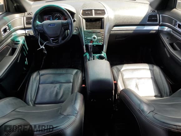 ✅ 2017 Ford Explorer Sport • VIN: 1FM5K8GT7HGA48981 • Lot: 51321685. Wystawiony na Copart z przebiegiem 115 396 mil. Bezpłatny archiwum sprzedaży aukcyjnych z USA i szczegółowy raport historii pojazdu na DreamBid. Zdjęcie 8.