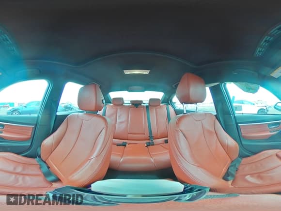 ✅ 2016 BMW 3 Series 328i • VIN: WBA8E9C57GK646261 • Lot: 86550175. Wystawiony na Copart z przebiegiem 134 987 mil. Bezpłatny archiwum sprzedaży aukcyjnych z USA i szczegółowy raport historii pojazdu na DreamBid. Zdjęcie 14.