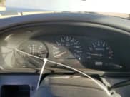 ✅ 1994 Nissan Frontier • VIN: 1N6SD11S1RC314798 • Lot: 93295715. Wystawiony na Copart z przebiegiem 179 609 mil. Bezpłatny archiwum sprzedaży aukcyjnych z USA i szczegółowy raport historii pojazdu na DreamBid. Zdjęcie 9.