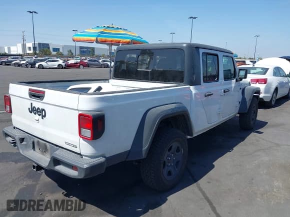 ✅ 2020 Jeep Gladiator Sport S • VIN: 1C6HJTAGXLL197315 • Lot: 42339221. Wystawiony na IAAI z przebiegiem 49 770 mil. Bezpłatny archiwum sprzedaży aukcyjnych z USA i szczegółowy raport historii pojazdu na DreamBid. Zdjęcie 4.