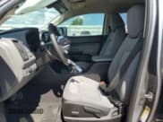 ✅ 2020 GMC Canyon 2WD • VIN: 1GTG5BEN6L1182172 • Lot: 60141665. Wystawiony na Copart z przebiegiem 27 364 mil. Bezpłatny archiwum sprzedaży aukcyjnych z USA i szczegółowy raport historii pojazdu na DreamBid. Zdjęcie 7.