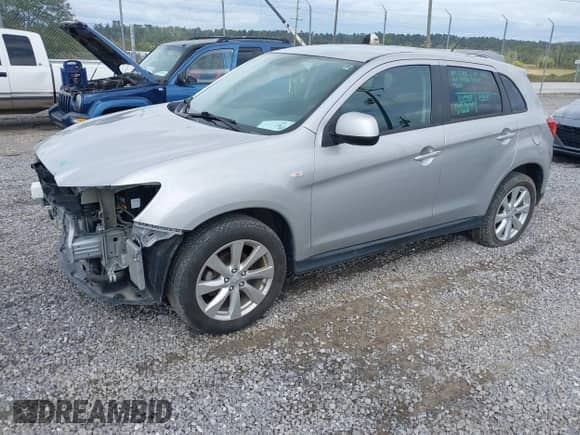 2015 Mitsubishi Outlander ES с VIN 4A4AR3AU7FE044529, выставлен на аукционе IAAI как лот 43322080 с пробегом 57 040 миль миль и . История ставок и продаж доступна на DreamBid. Изображение 2.