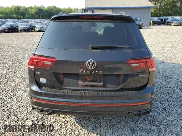 ✅ 2024 Volkswagen Tiguan SE R-Line Black • VIN: 3VV8B7AXXRM200669 • Lot: 60073905. Wystawiony na Copart z przebiegiem 1 382 mil. Bezpłatny archiwum sprzedaży aukcyjnych z USA i szczegółowy raport historii pojazdu na DreamBid. Zdjęcie 6.