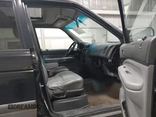 ✅ 1998 Mazda MPV • VIN: JM3LV5233W0836386 • Lot: 42504849. Wystawiony na IAAI z przebiegiem 160 735 mil. Bezpłatny archiwum sprzedaży aukcyjnych z USA i szczegółowy raport historii pojazdu na DreamBid. Zdjęcie 5.
