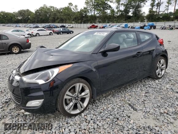 ✅ 2013 Hyundai Veloster w/Gray Int • VIN: KMHTC6AD0DU122778 • Lot: 70298294. Wystawiony na Copart z przebiegiem 71 021 mil. Bezpłatny archiwum sprzedaży aukcyjnych z USA i szczegółowy raport historii pojazdu na DreamBid. Zdjęcie 1.