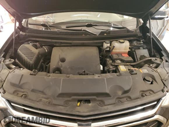 ✅ 2018 Chevrolet Traverse Premier • VIN: 1GNEVJKW5JJ237178 • Lot: 81841085. Wystawiony na Copart z przebiegiem 117 100 mil. Bezpłatny archiwum sprzedaży aukcyjnych z USA i szczegółowy raport historii pojazdu na DreamBid. Zdjęcie 12.